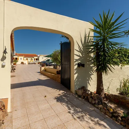 Bed & Breakfast Casa Dos Ninos 4*