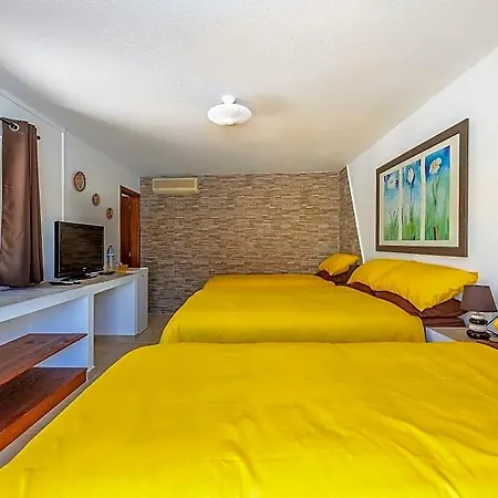 Bed & Breakfast Casa Dos Ninos 4*
