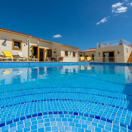 Casa Dos Ninos Bed & Breakfast